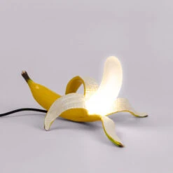 Banana Lamp - Dewey By Seletti -Furniture Shop BananaLamp DeweyBySeletti.03
