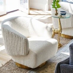 Giraffe Side Table -Furniture Shop ComeNextMondaySwivelChair.05 c034ae37 1fb5 4831 9cec a9b543aabbd4