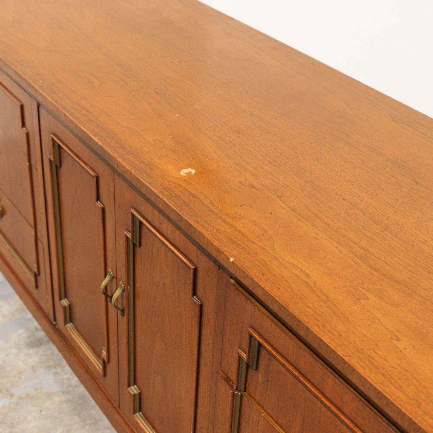 Transitional Credenza By John Stuart 3 Transitional Credenza By John Stuart - Image 3