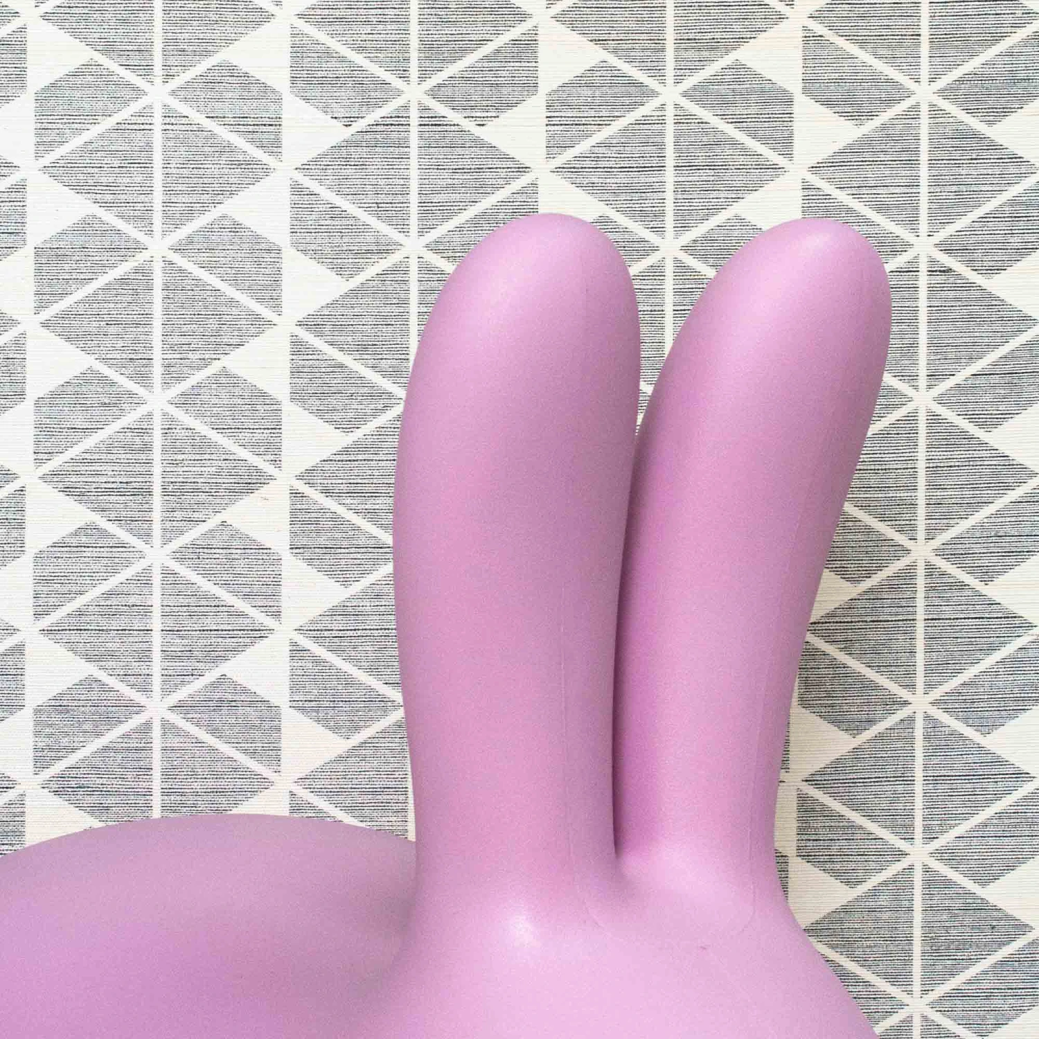 Dimitri Grasscloth Wallpaper 2 Dimitri Grasscloth Wallpaper - Image 2