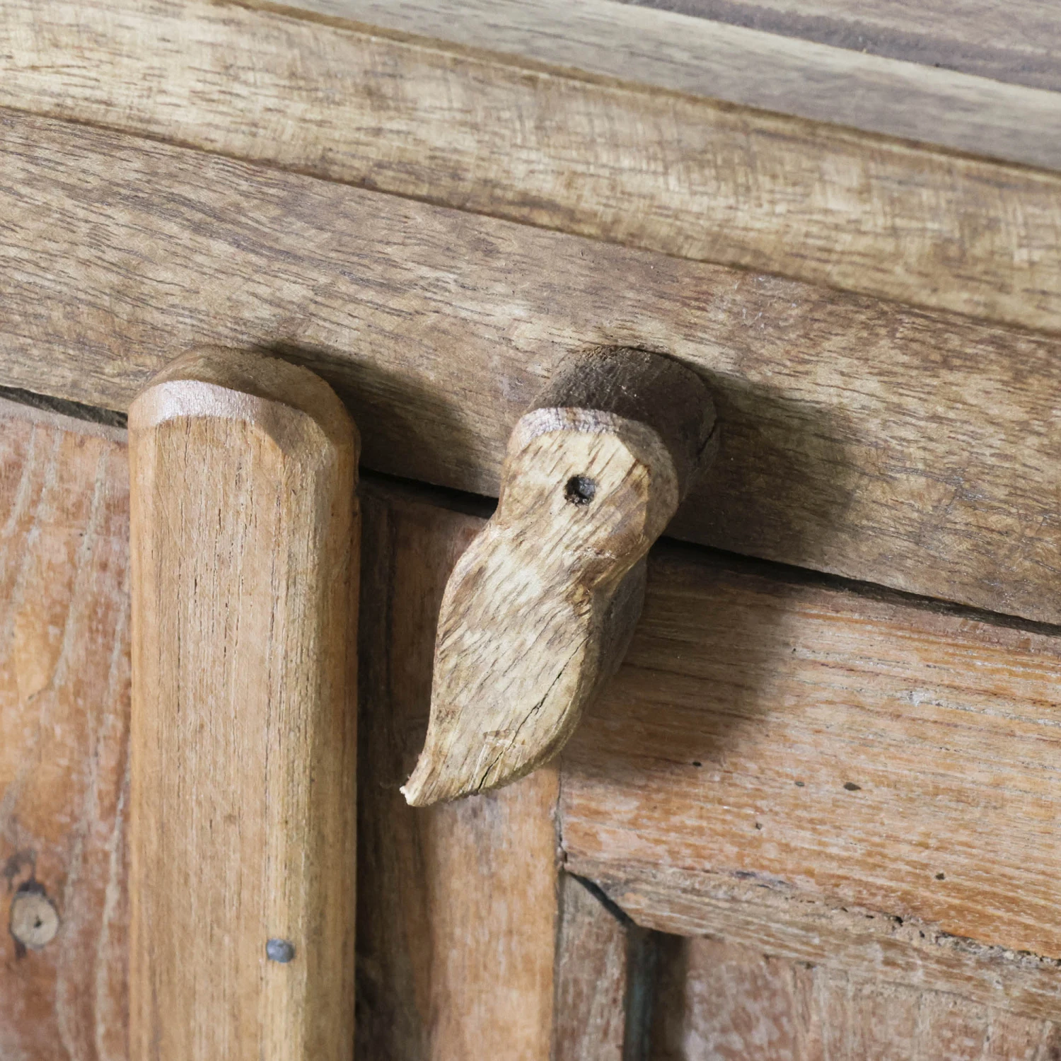 Heavy 6 Door Narrow Sideboard 7 Heavy 6 Door Narrow Sideboard - Image 7