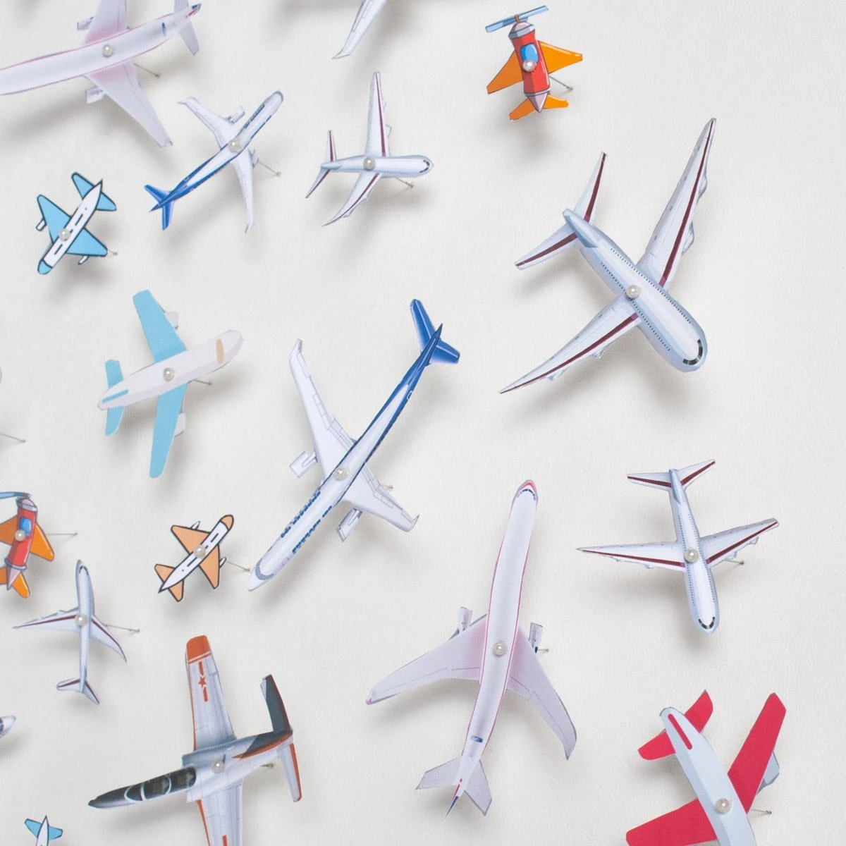 Jet Setter - White 3 Jet Setter - White - Image 3