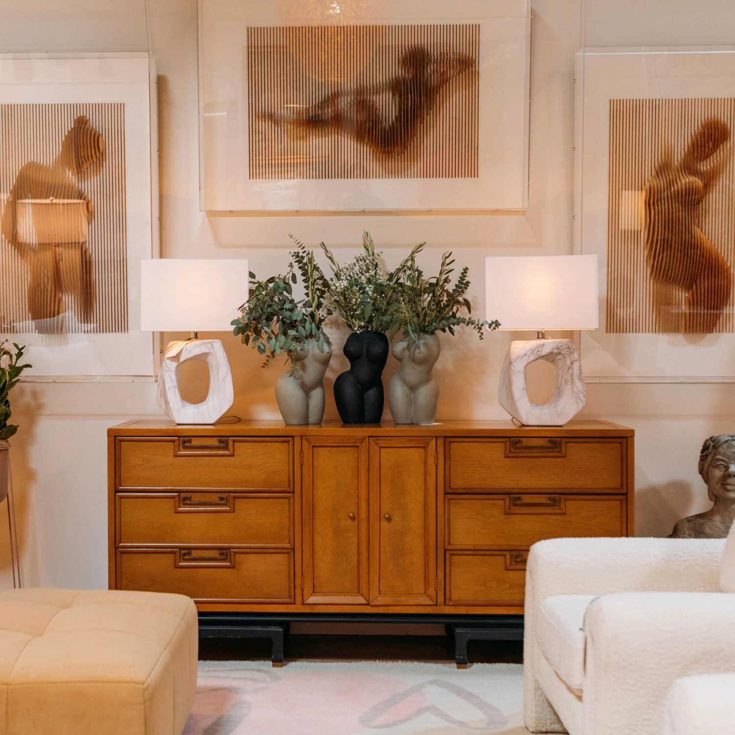 Furniture Shop -Furniture Shop LADY POLYRESIN POT BLACK.07 b8a868de f83a 4002 be09 cafd92609da6 scaled