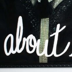 Let's Talk About Me - Elizabeth -Furniture Shop Let sTalkAboutMe Elizabeth.04