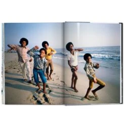 Los Angeles, Portrait Of A City -Furniture Shop Los Angeles Portrait of a City.04