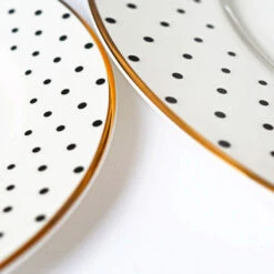 Monochrome Plate Set - Giraffe 7 Monochrome Plate Set - Giraffe -Furniture Shop MonochromePlateSet Giraffe.04