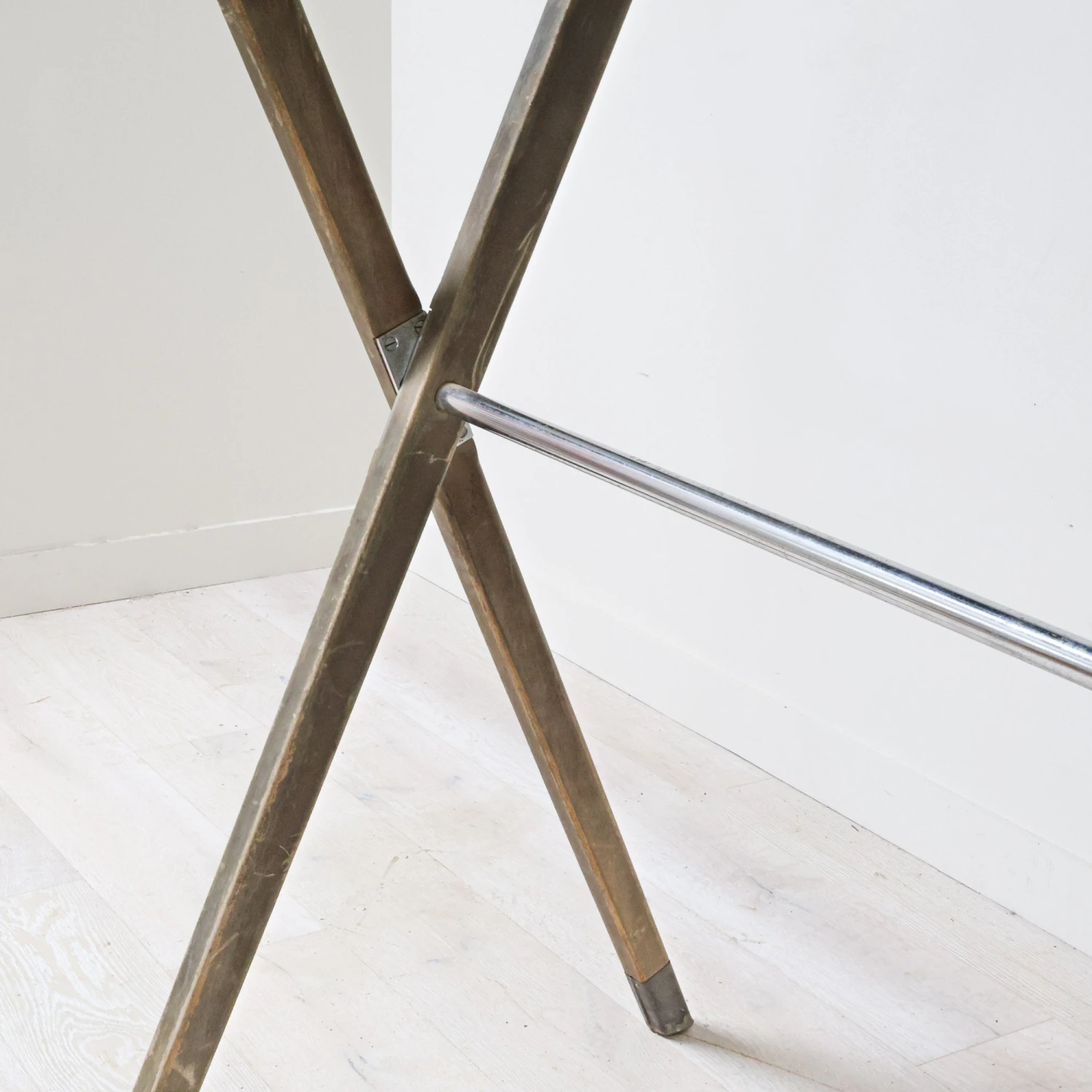 Wood Crossed Clothing Rack 7 Wood Crossed Clothing Rack - Image 7