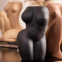 Sitting Lady Plant Pot - Sand Brown -Furniture Shop SittingLadyPlantPot SandBrown.07