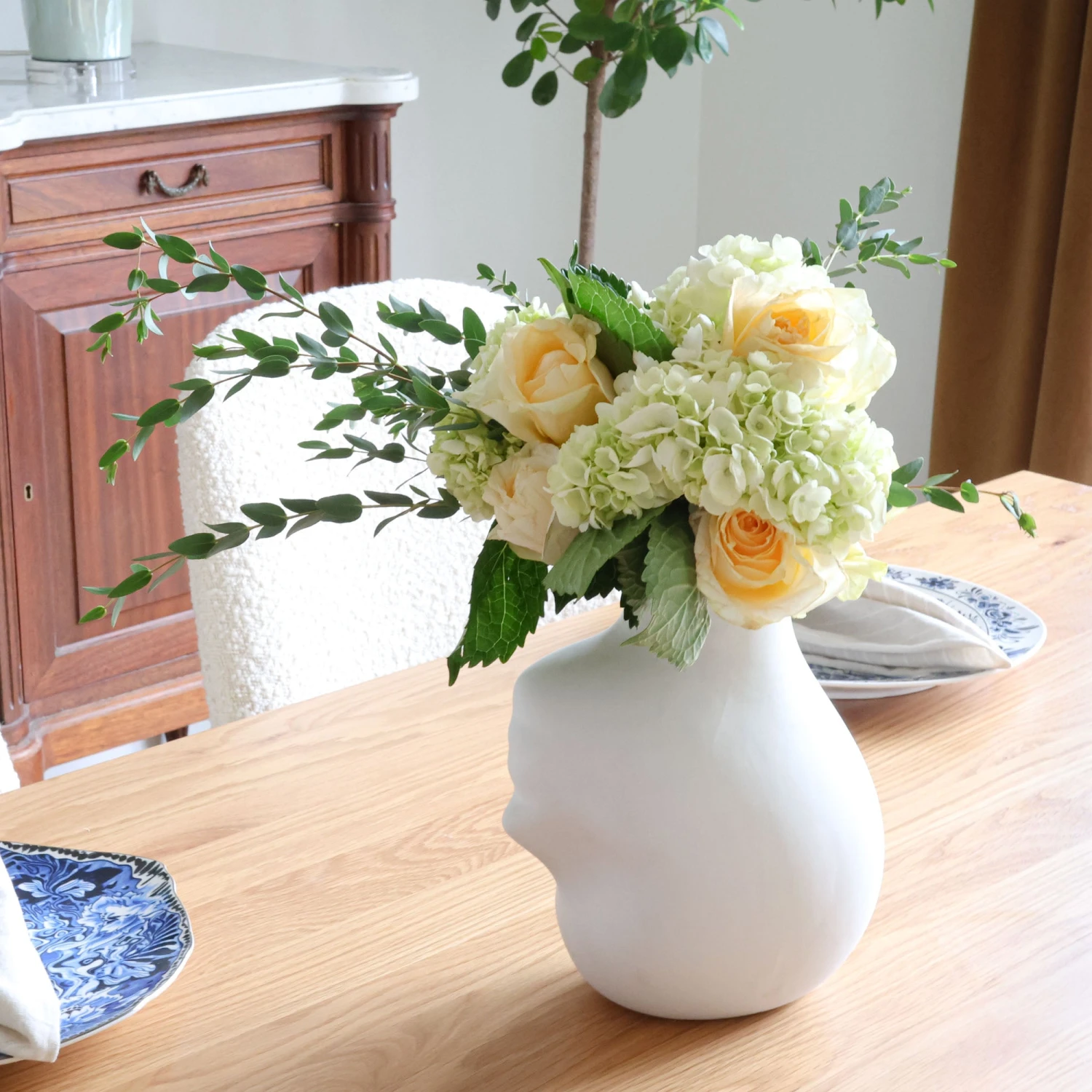 Upside Down Vase Head 2 Upside Down Vase Head - Image 2